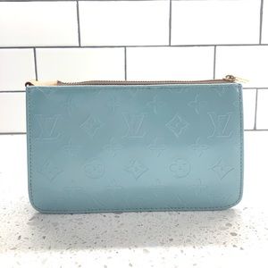 NEW (Unworn) Mint Louis Vuitton Pochette Lexington Patent Leather Purse ✨